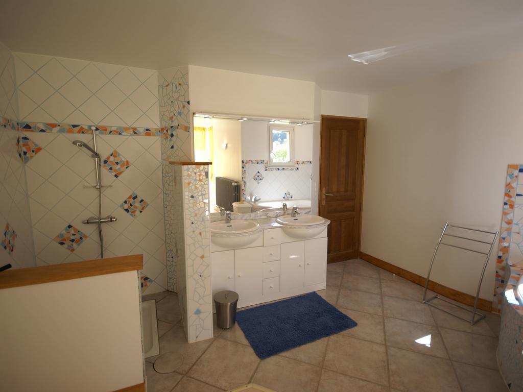 Modern Holiday Home With Private Pool Loubressac Kamer foto